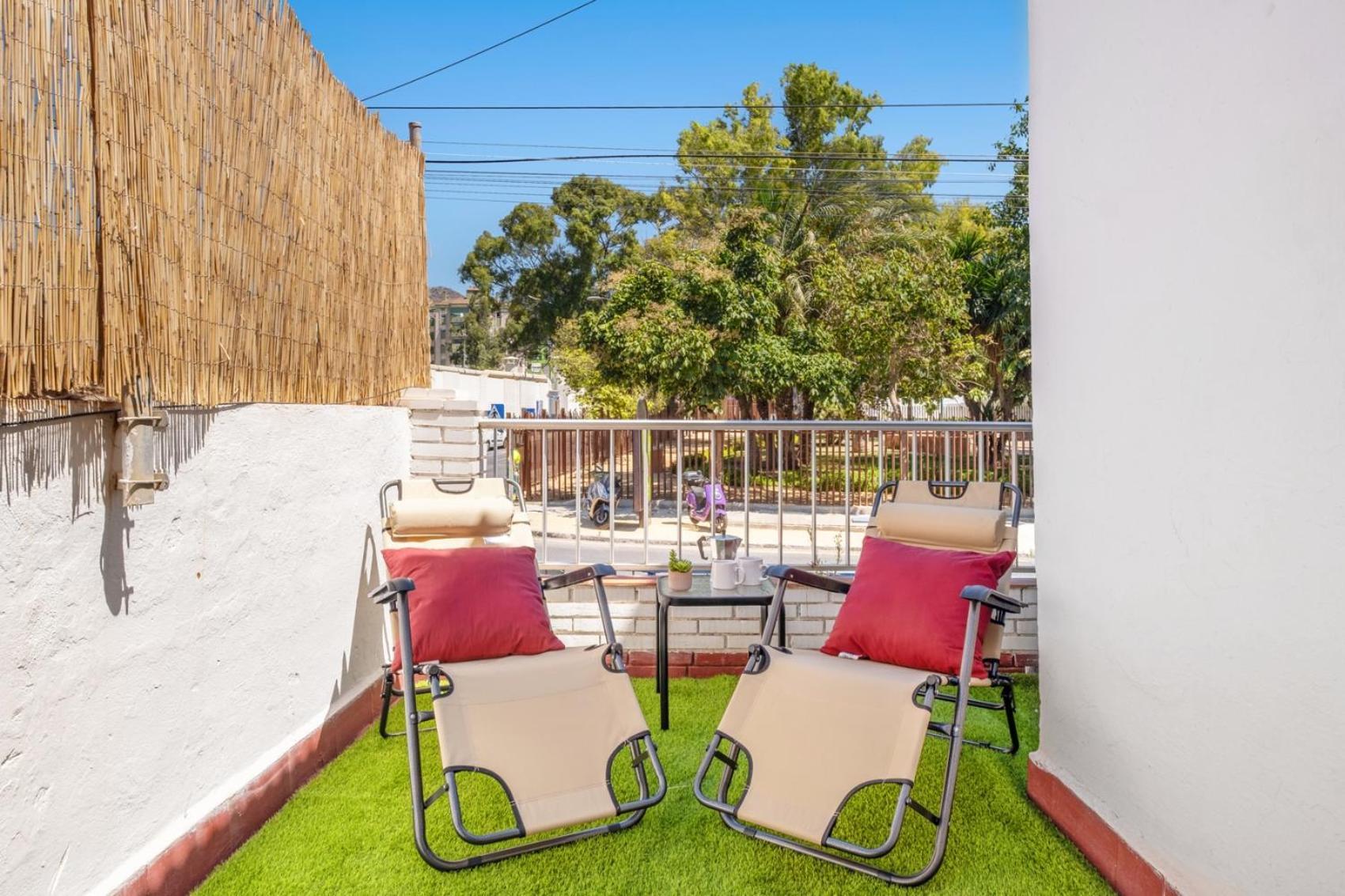 Apartamento En La Playa Con Terraza Málaga Eksteriør billede