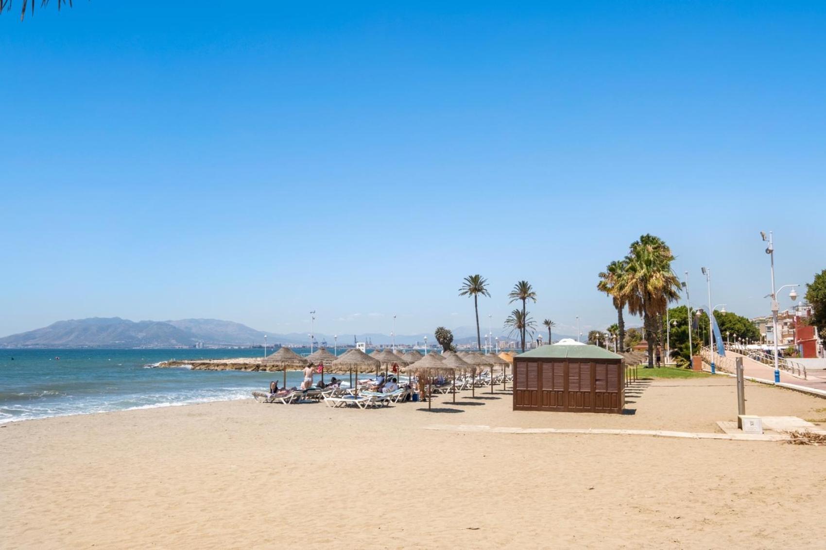 Apartamento En La Playa Con Terraza Málaga Eksteriør billede